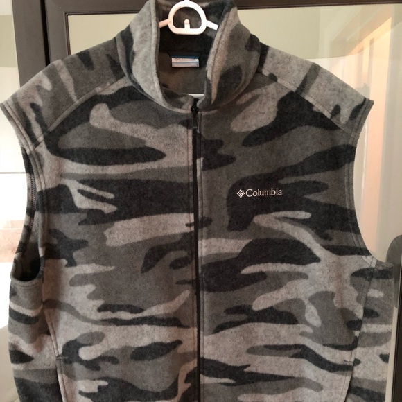 columbia camo vest